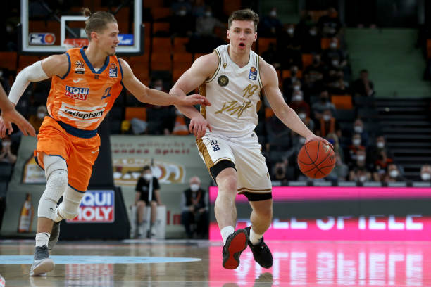 本次婚礼上 本次婚礼上