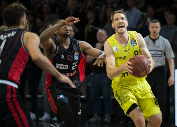 引援锁定即 引援锁定即