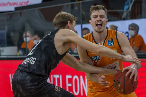 攻防兼备 攻防兼备